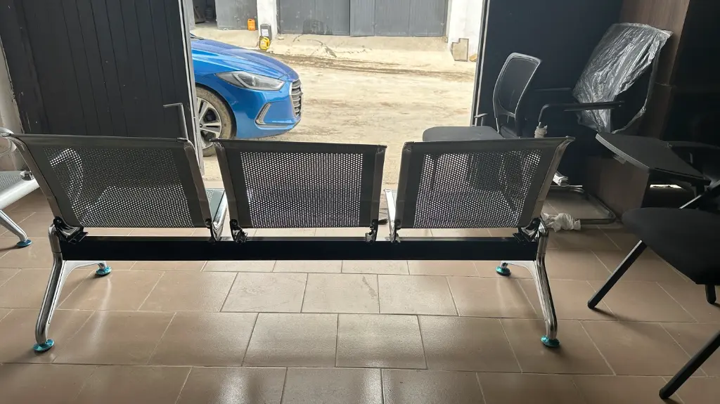 Banquette trois places Q-03 (3).webp