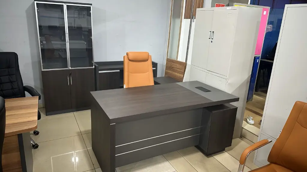 Bureau directeur  WN-103-16-18-21 (2).webp