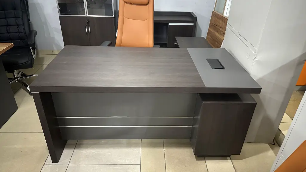 Bureau directeur  WN-103-16-18-21 (1).webp