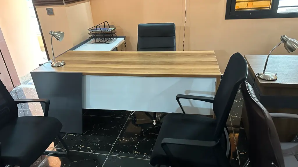 Bureau directeur Mystic sogut-18 (3).webp