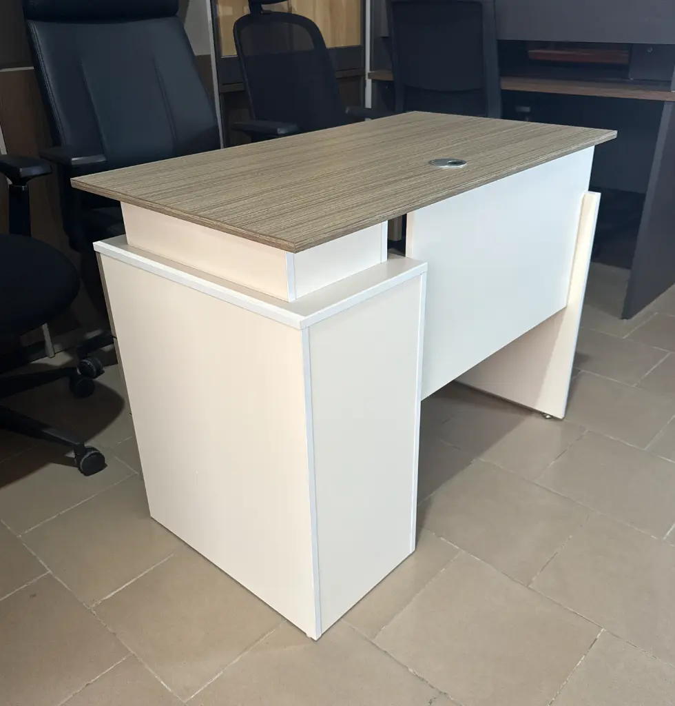 Bureau agent 20N064 (4).webp