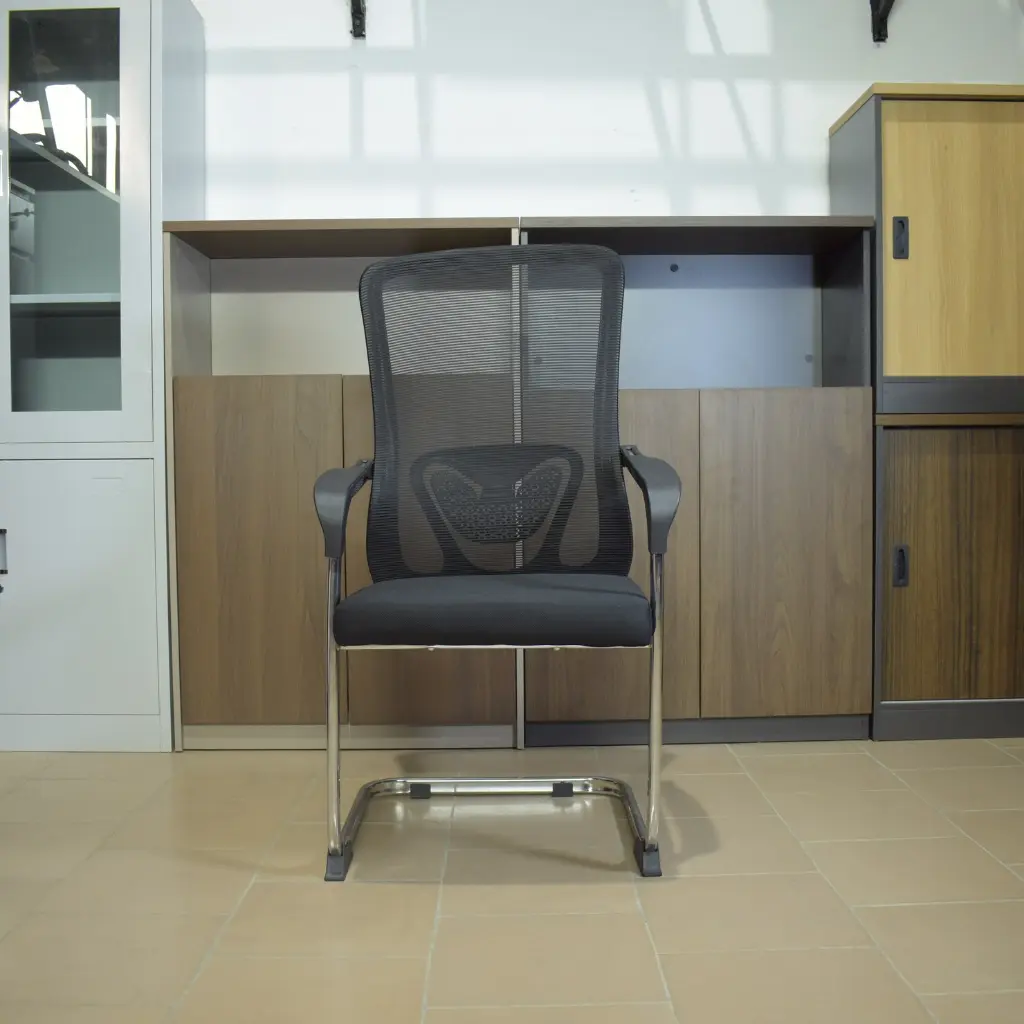 Chaise visiteur J-182C (1).webp