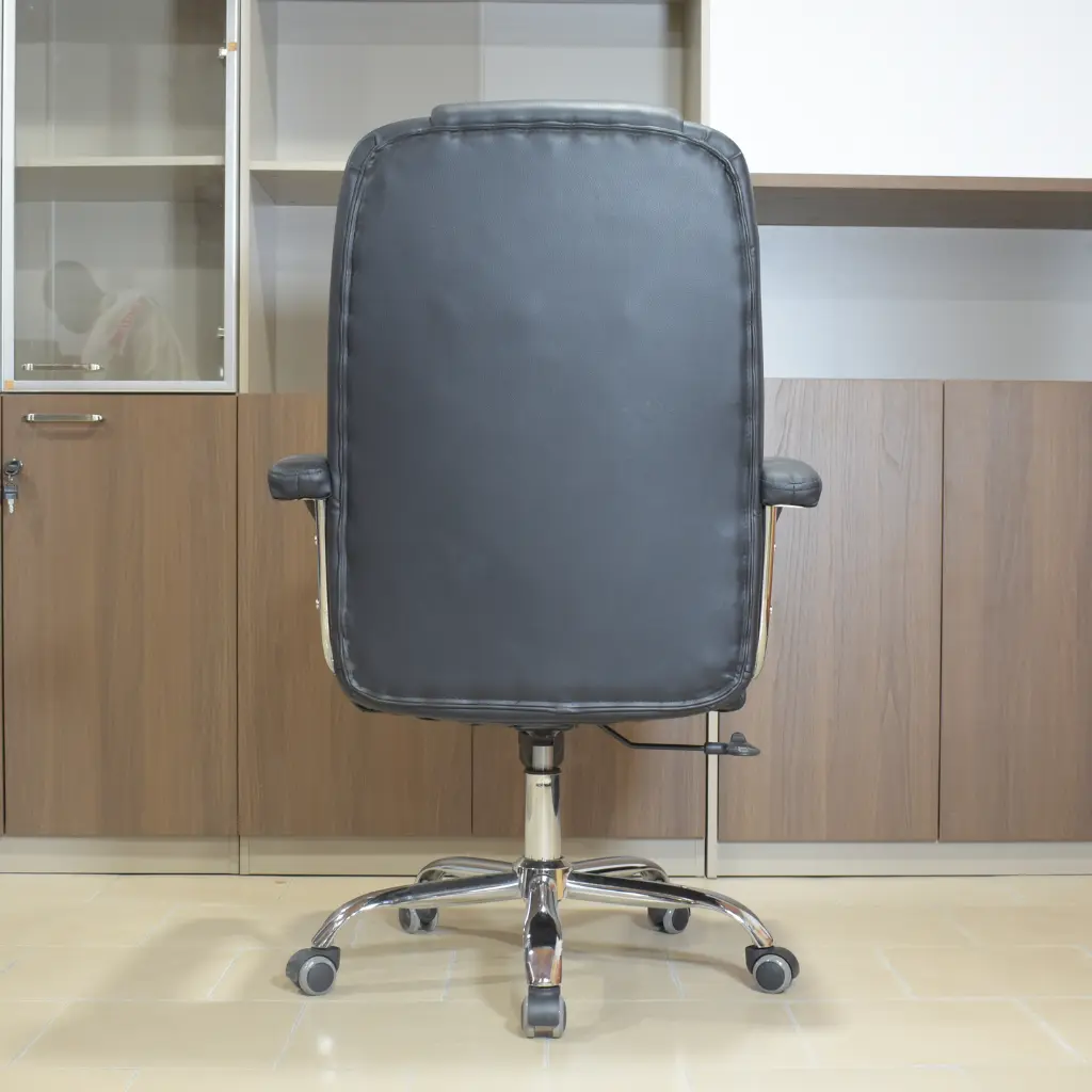 Fauteuil responsable en simili cuir (4).webp