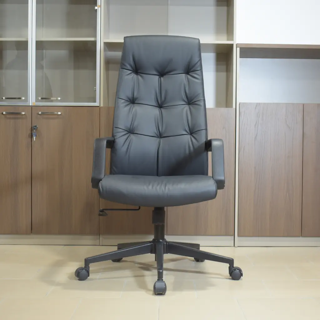 Fauteuil directeur  en simili cuir (5).webp
