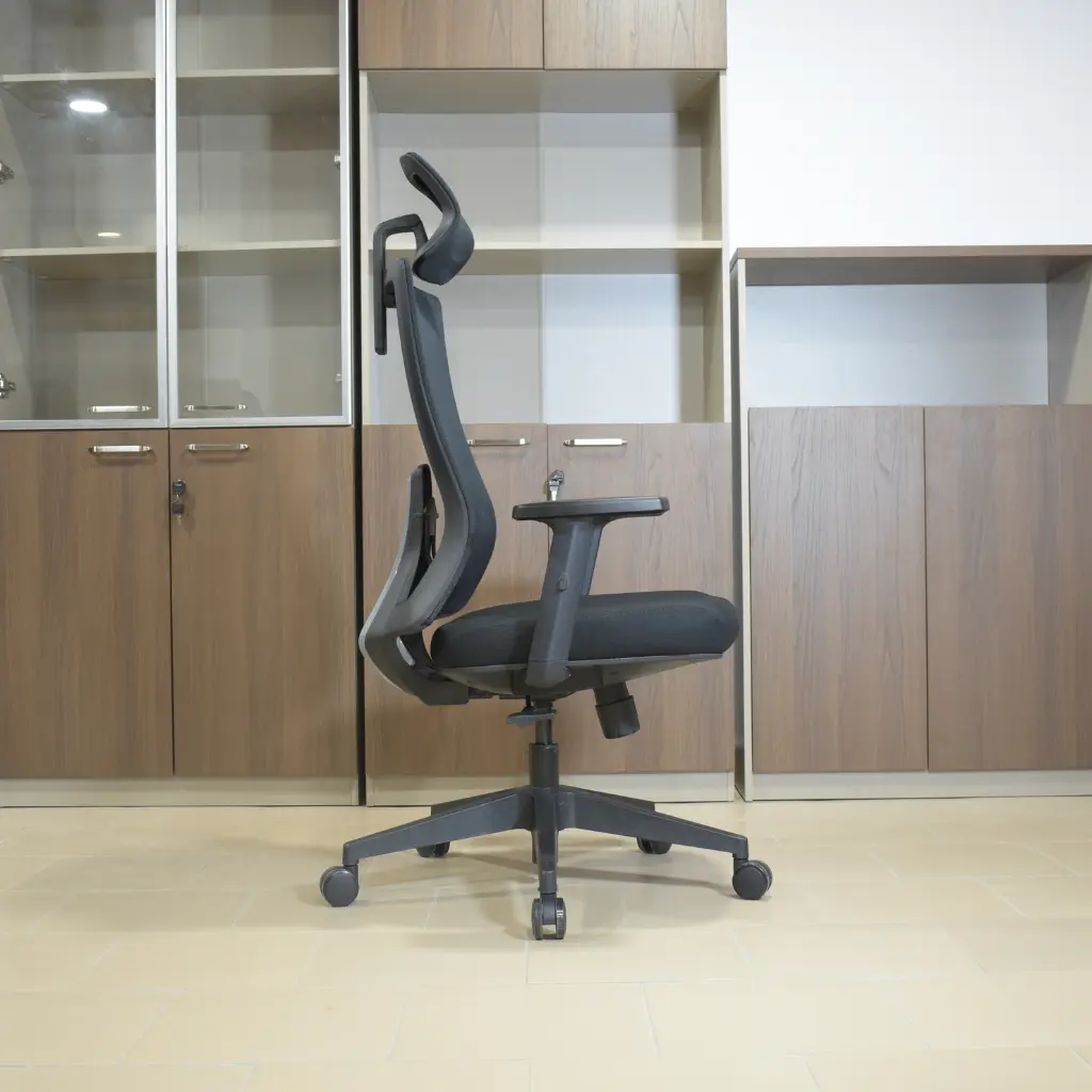 Fauteuil directeur GK9 (3).webp