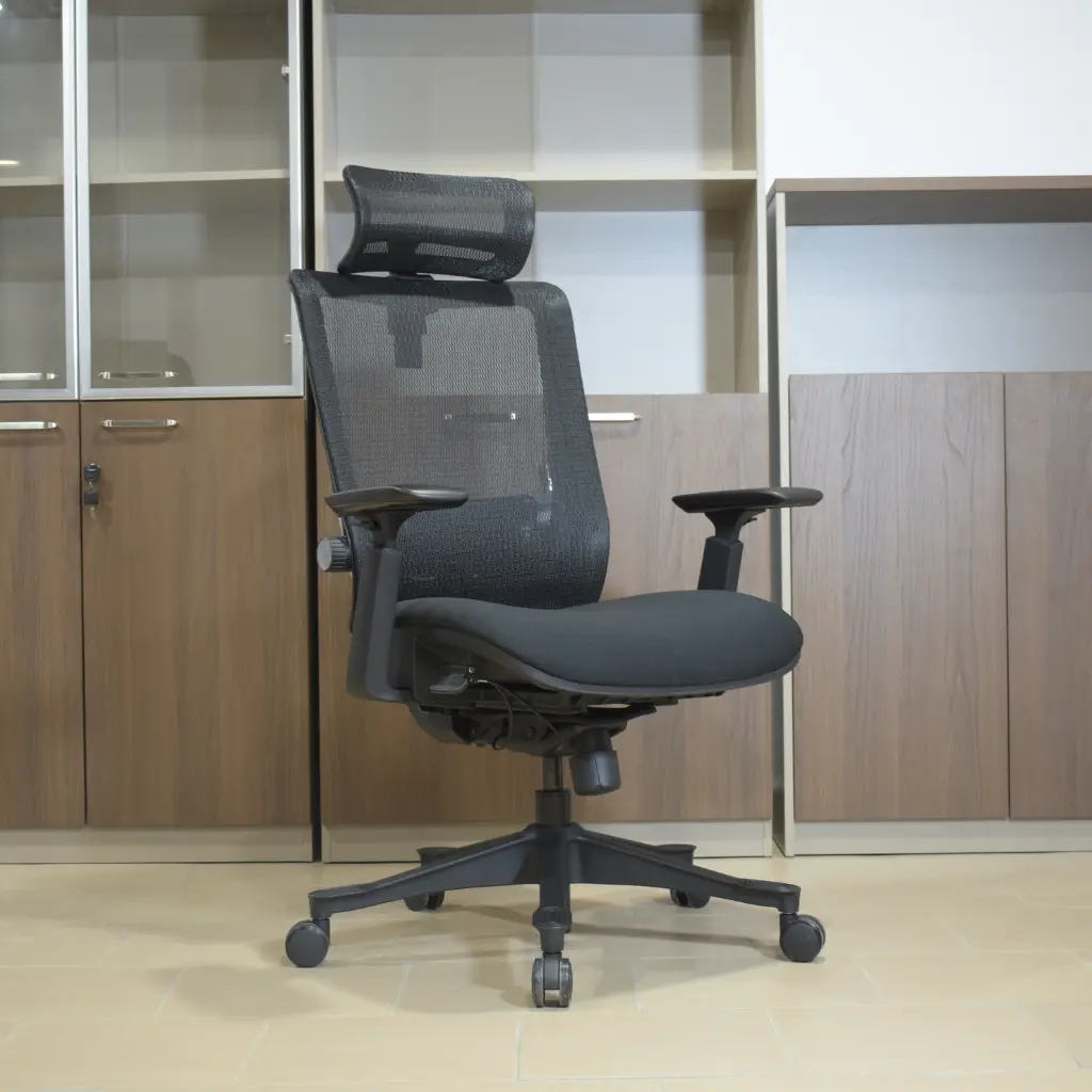 Fauteuil directeur SM (2).webp