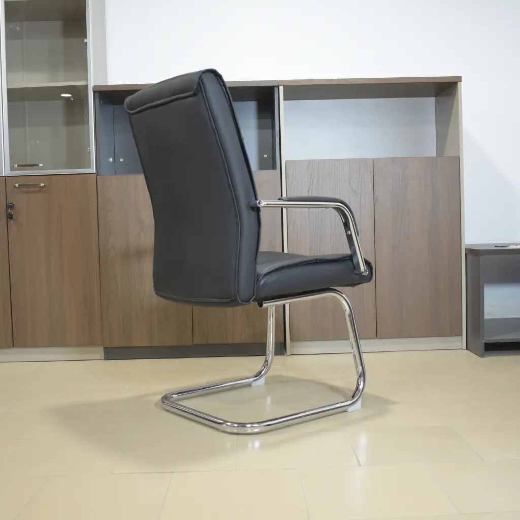 Chaise visiteur 107V (4).webp