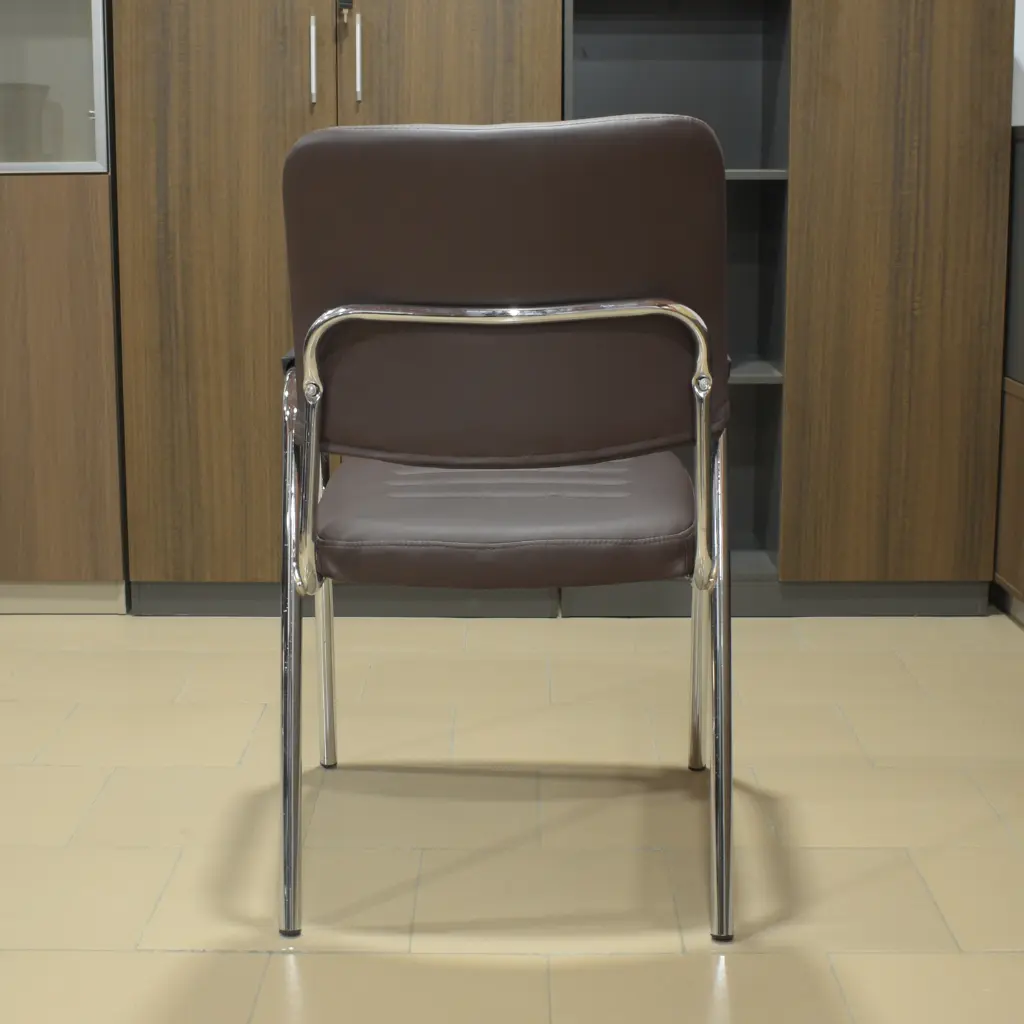 Chaise visiteur marron (1).webp