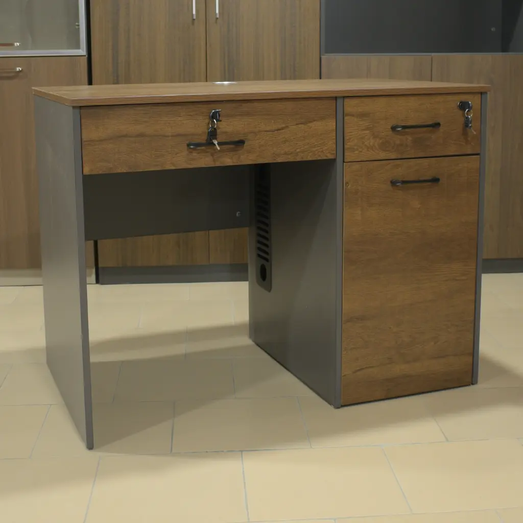 Bureau agent (2).webp