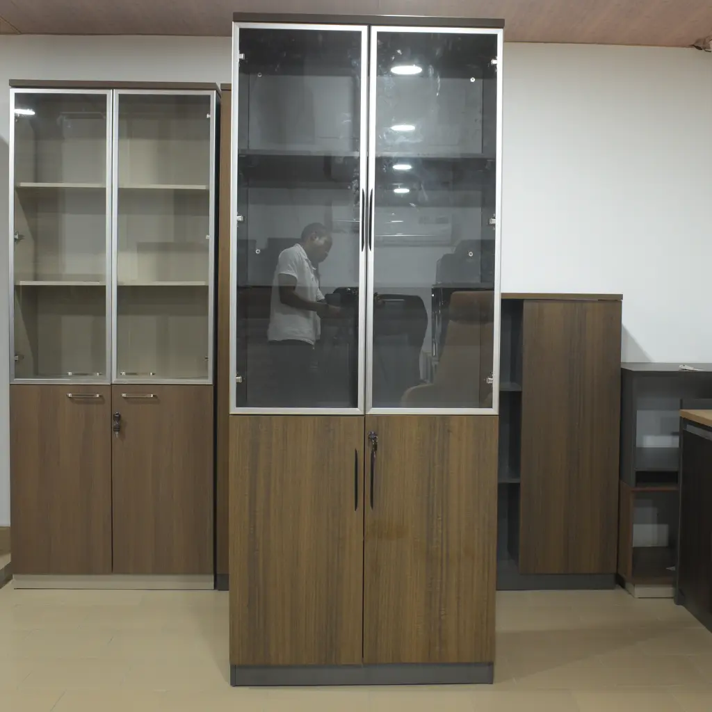 Placard deux battants semi vitré (1).webp