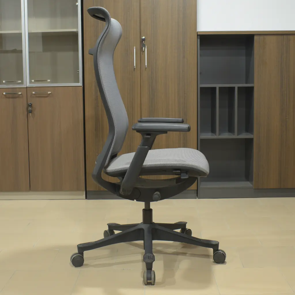 Fauteuil directeur (3).webp