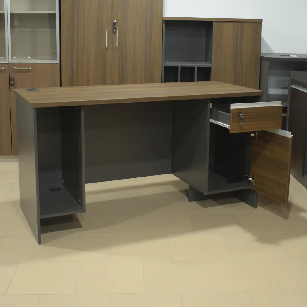 Bureau agent (3).webp