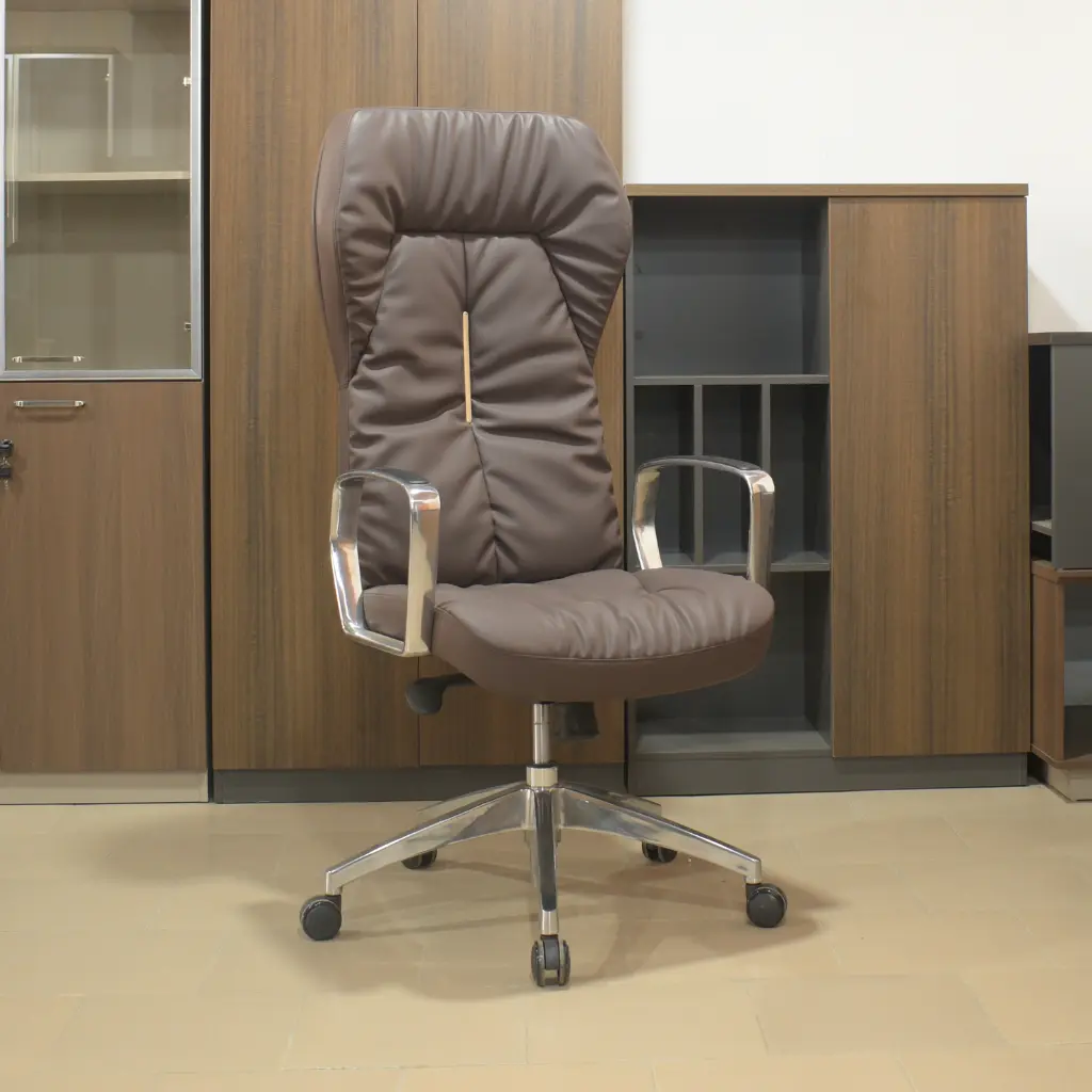 Fauteuil directeur (2).webp