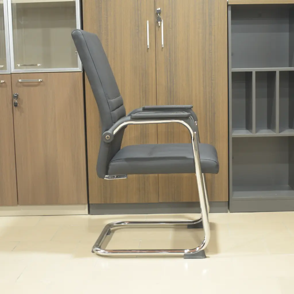 Chaise visiteur (2).webp