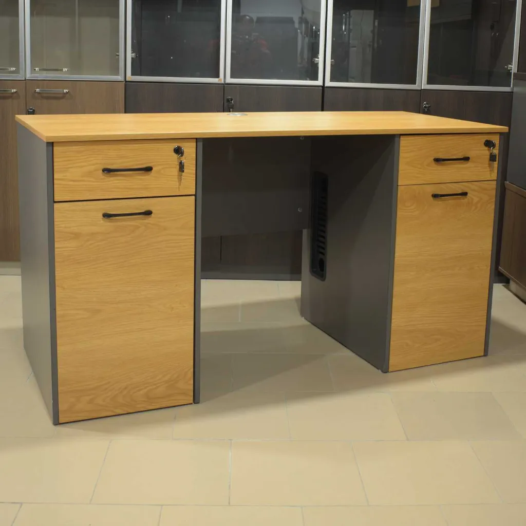 Bureau agent 1,40m (3) - 1K JPEG.webp