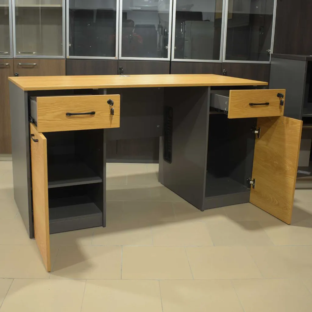 Bureau agent 1,40m (4) - 1K JPEG.webp