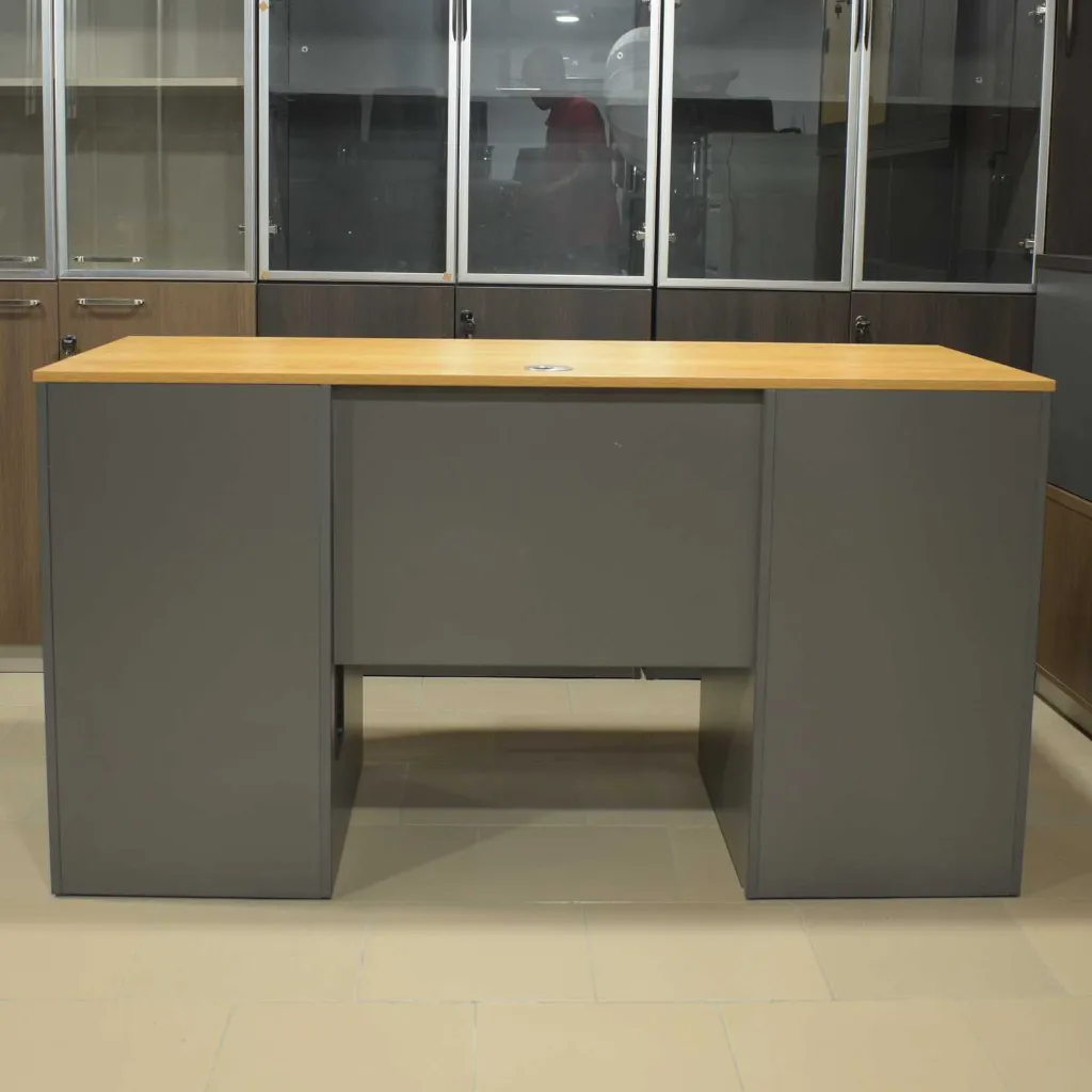 Bureau agent 1,40m (2) - 1K JPEG.webp