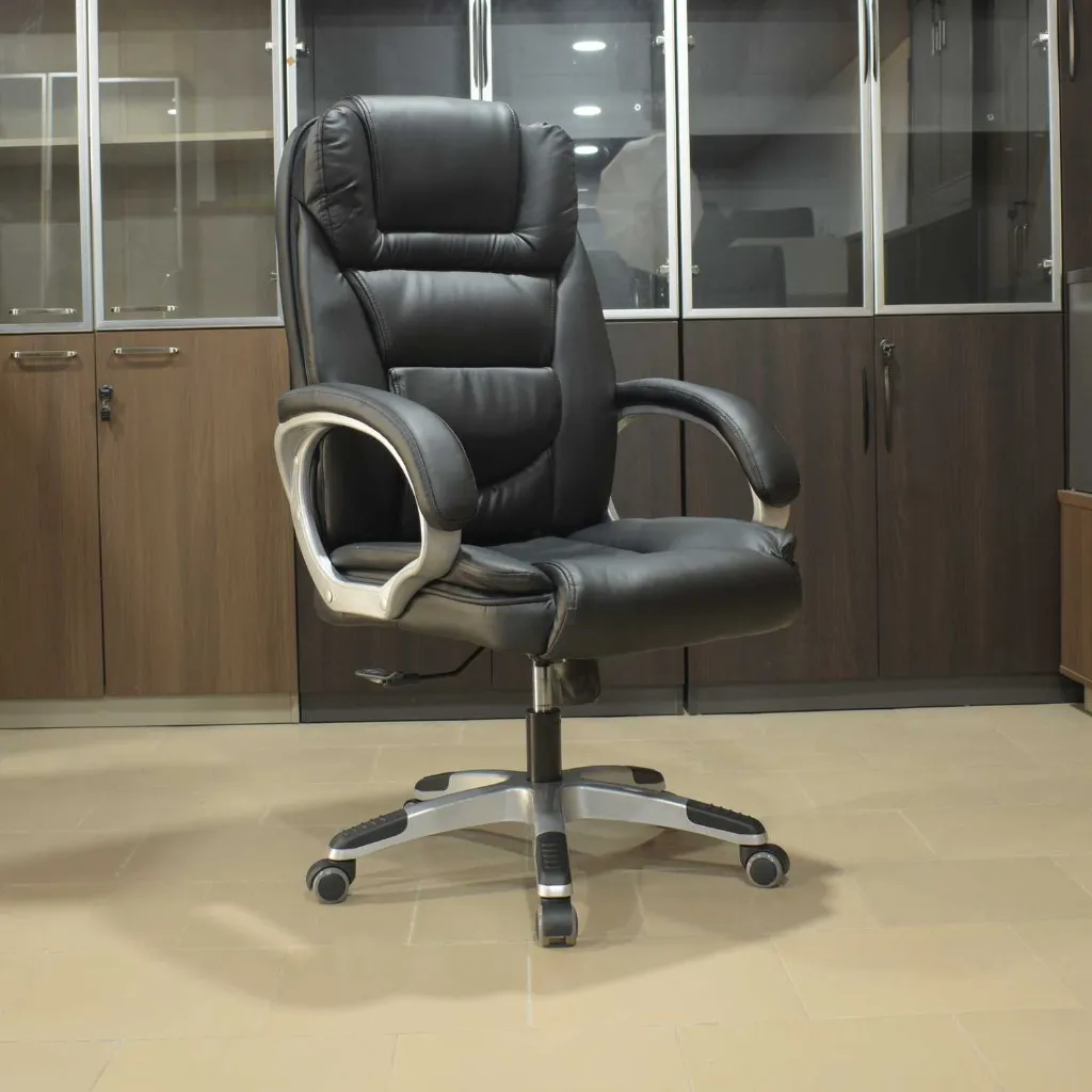 Fauteuil responsable OC-101 (2) - 1K JPEG.webp