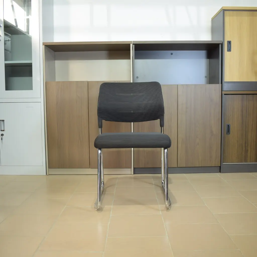 Chaise 303C (4).webp