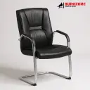 Chaise visiteur noire – Dossier haut et piètement luge chromé