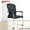 Chaise visiteur en maille noire